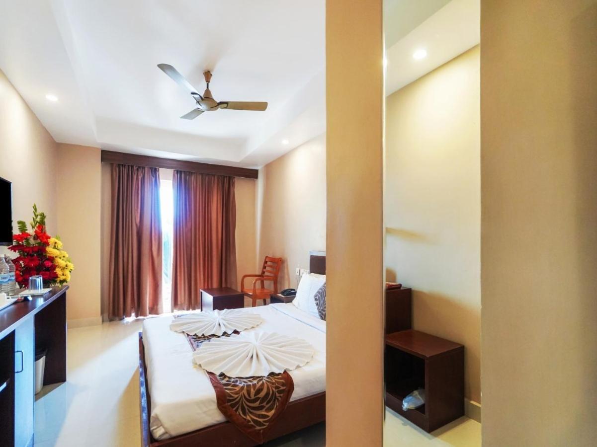 Hotel Shreehari Grand Puri Exterior foto