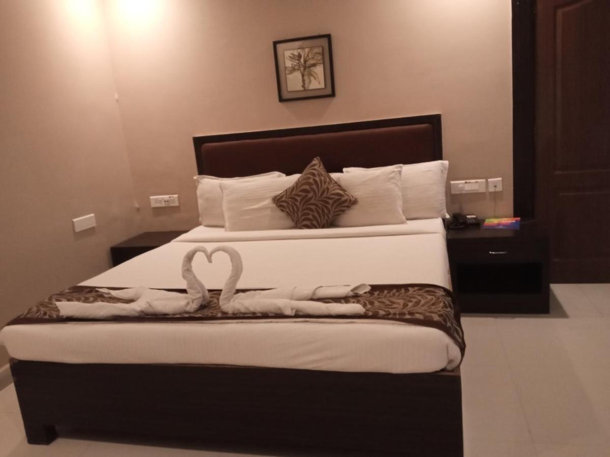 Hotel Shreehari Grand Puri Exterior foto