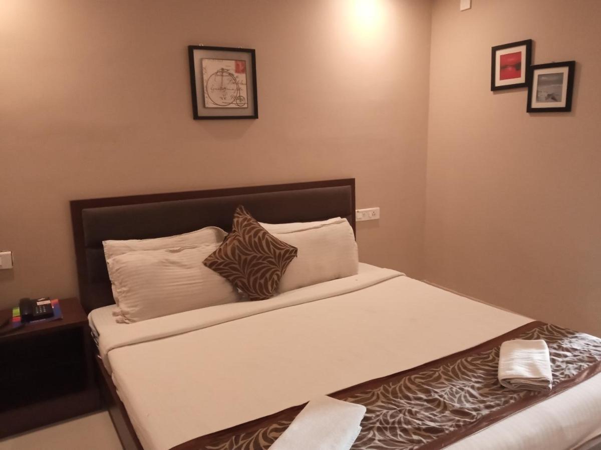 Hotel Shreehari Grand Puri Exterior foto