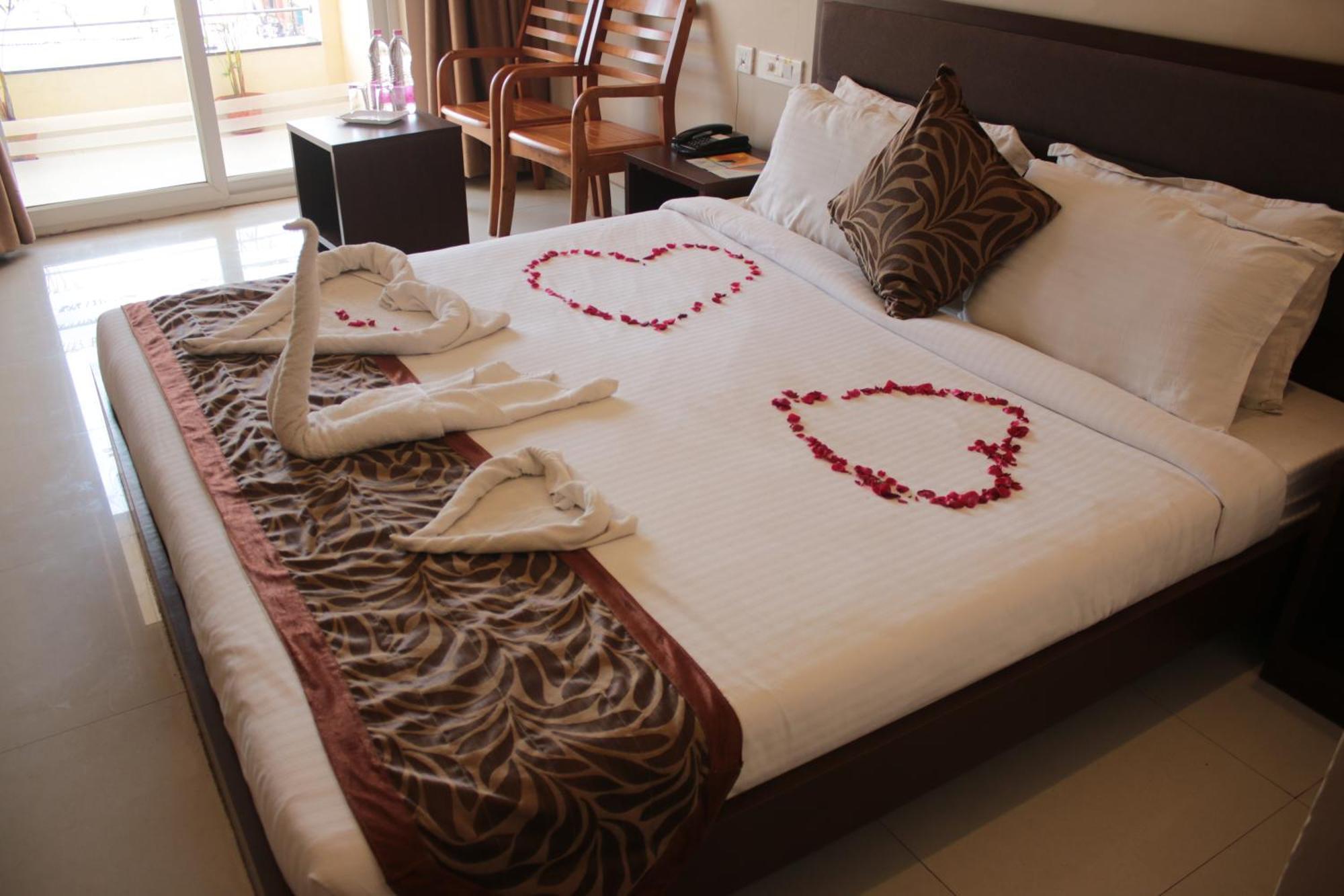 Hotel Shreehari Grand Puri Exterior foto